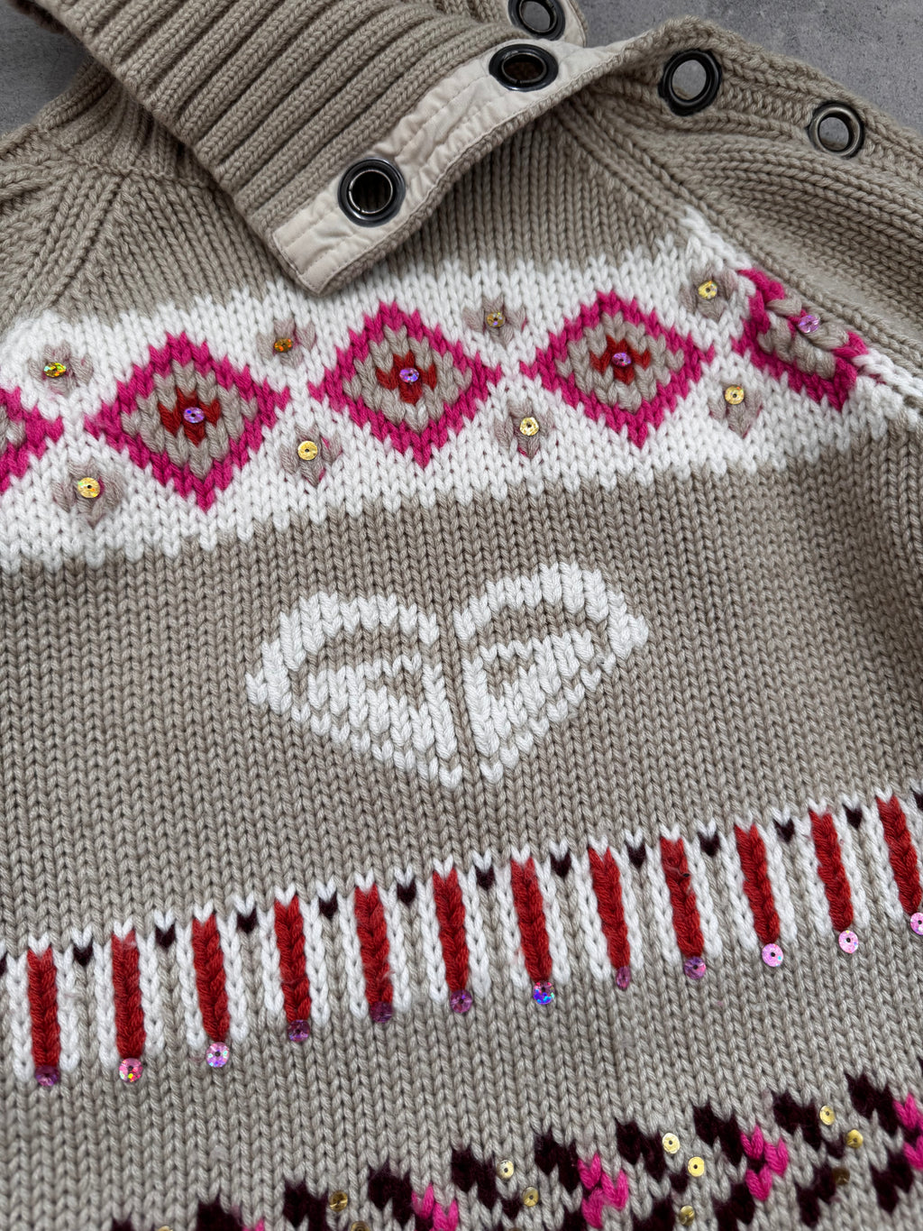 Vintage Y2K Roxy knit sweatshirt in beige, back view