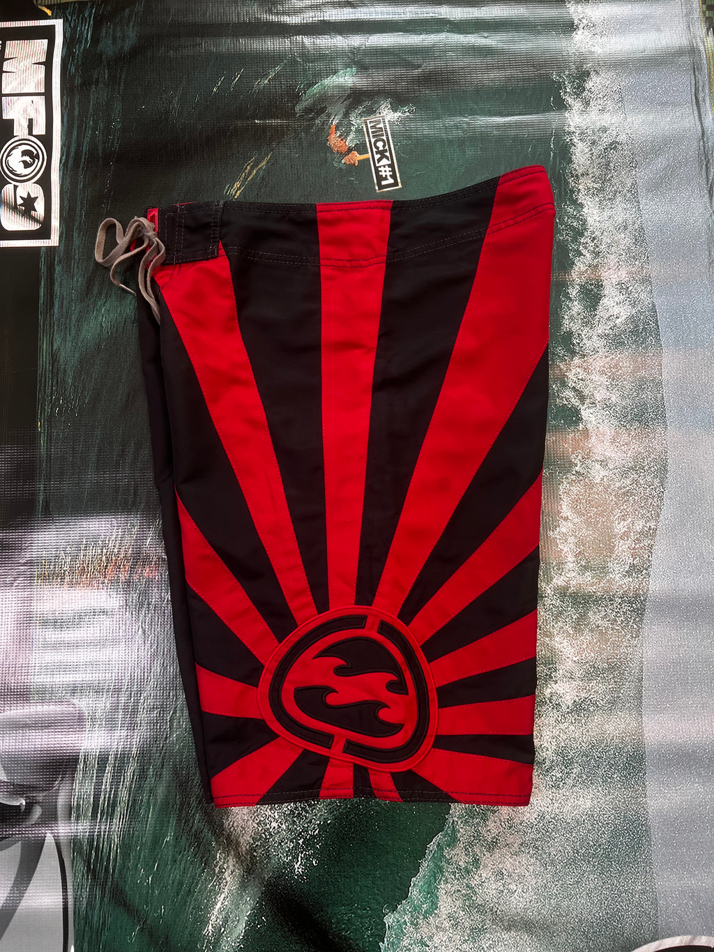 2000´s Billabong Rising Sun Boardshorts (33)