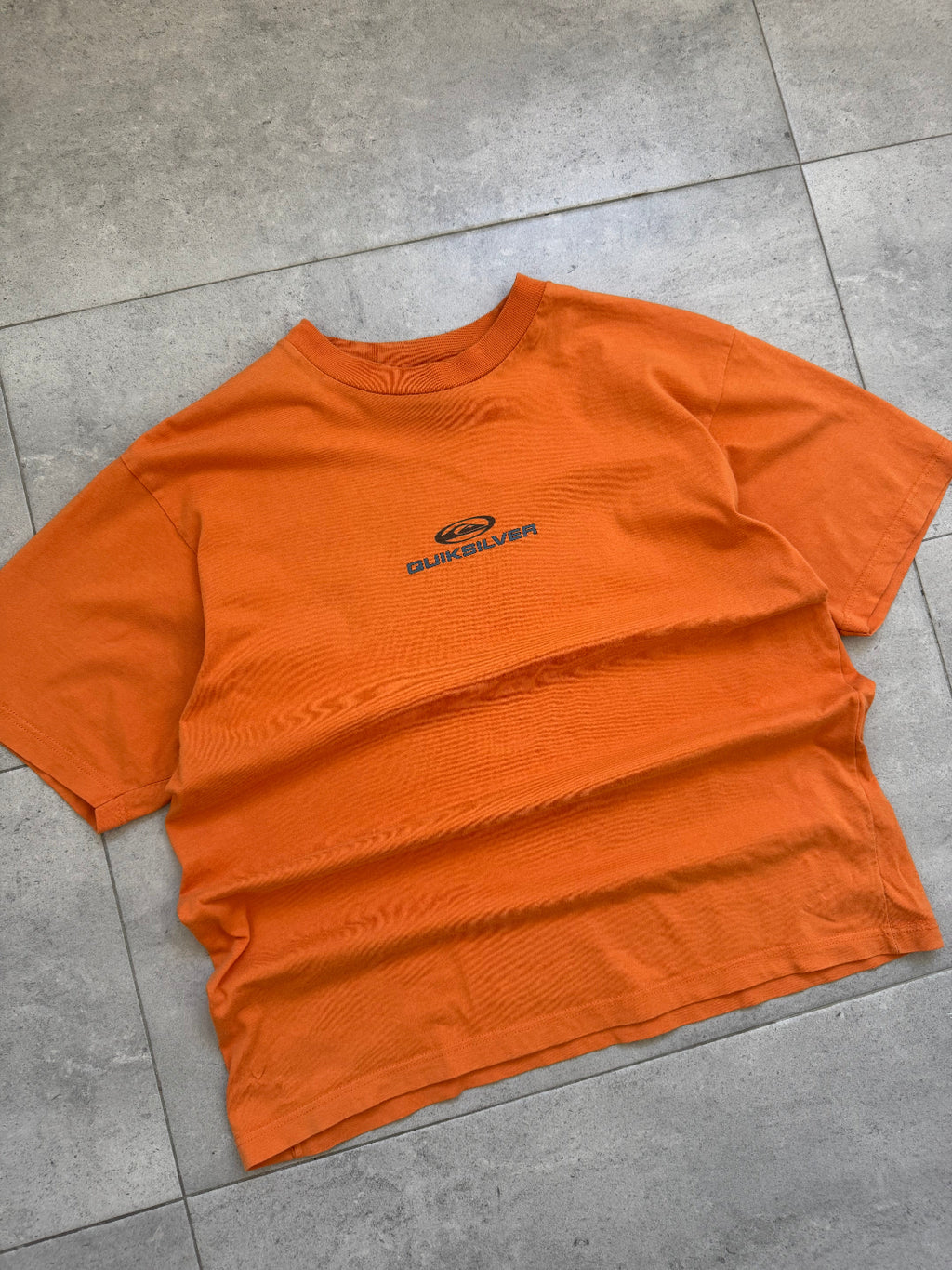 Vintage Y2K Quiksilver t-shirt, orange, size S - back