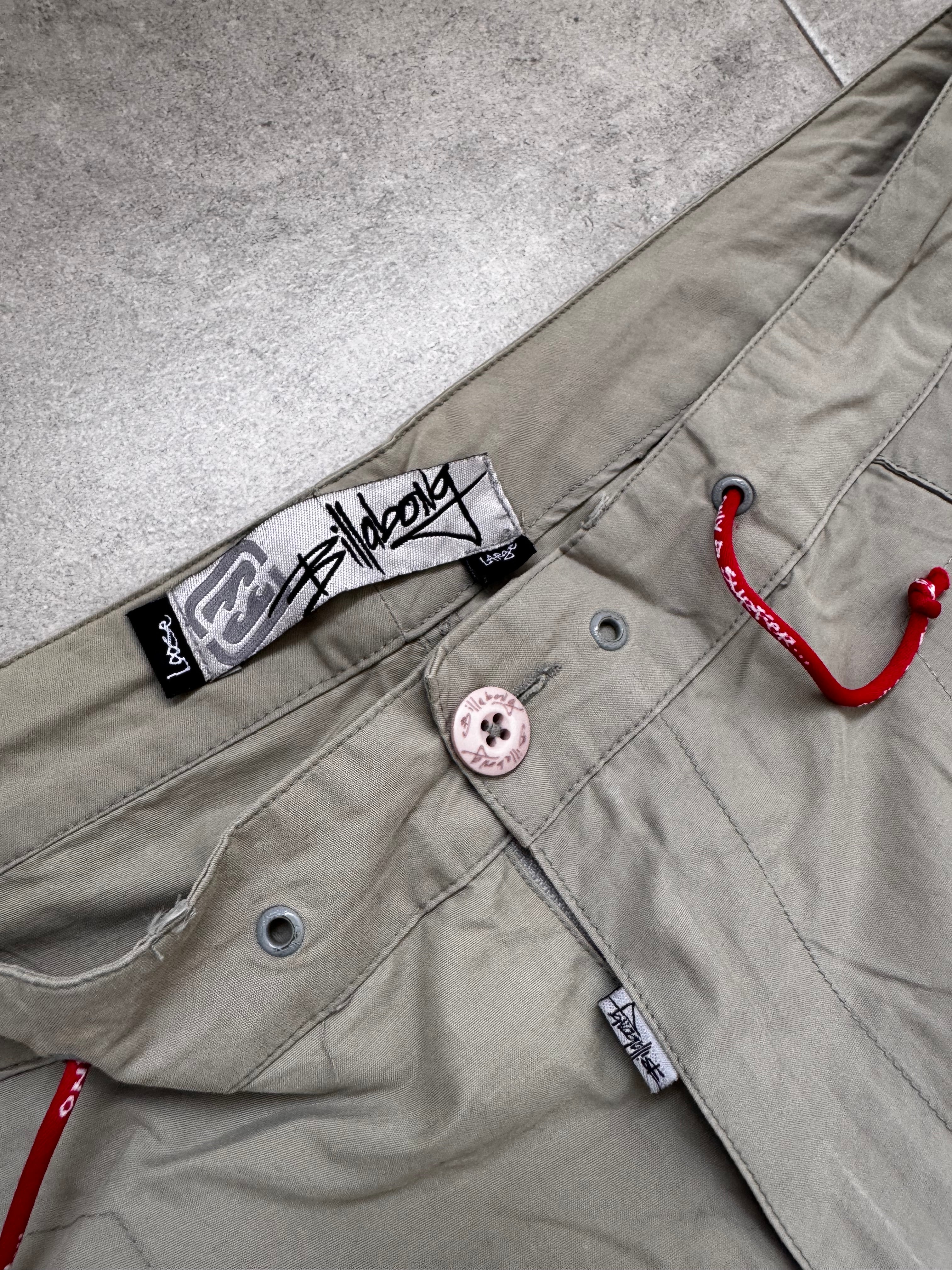 Y2K Billabong shorts logo — authentic vintage surf brand early 2000s