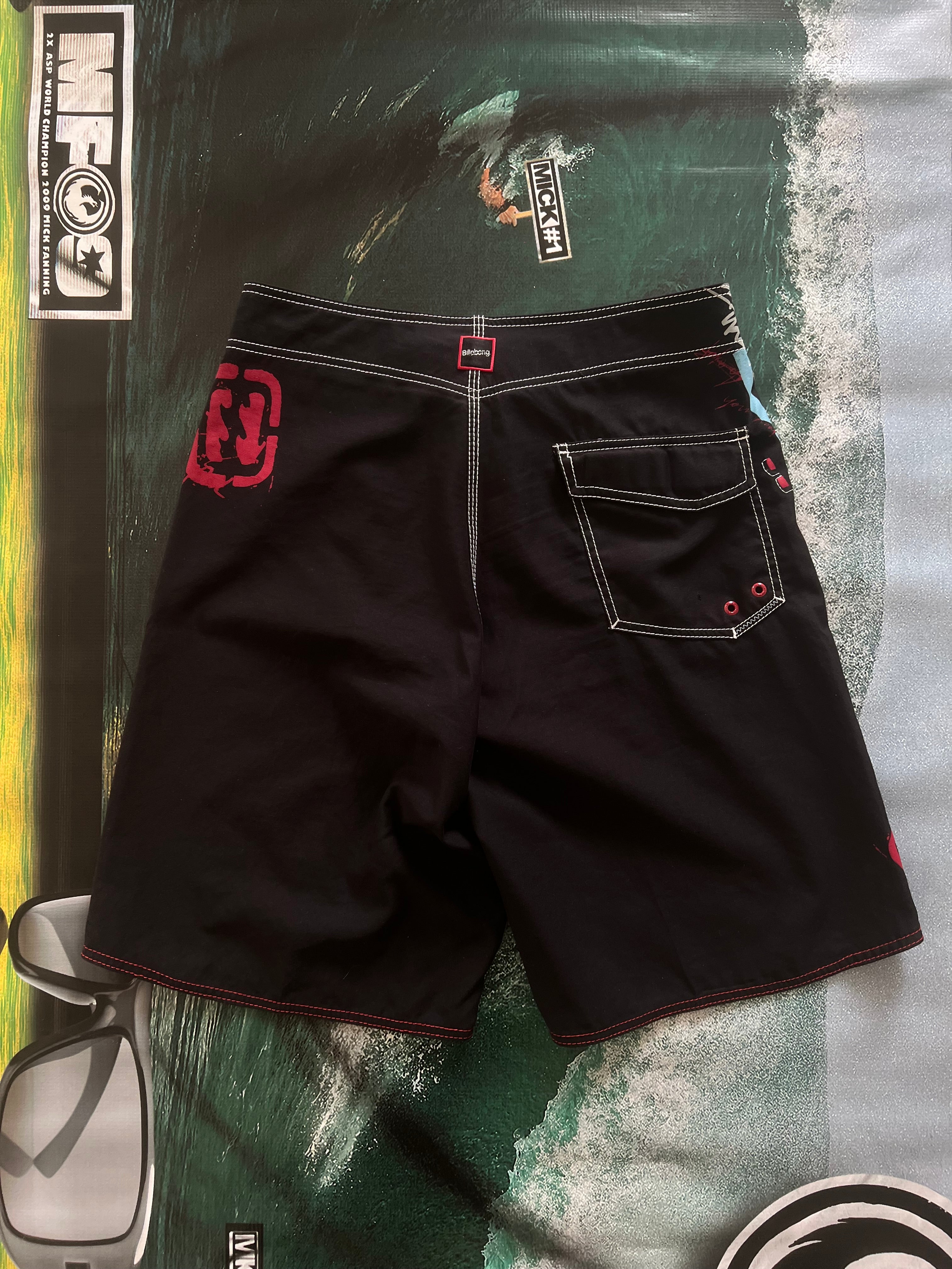 Y2K Billabong "Occy -  Signature Series" Boardshorts (32)