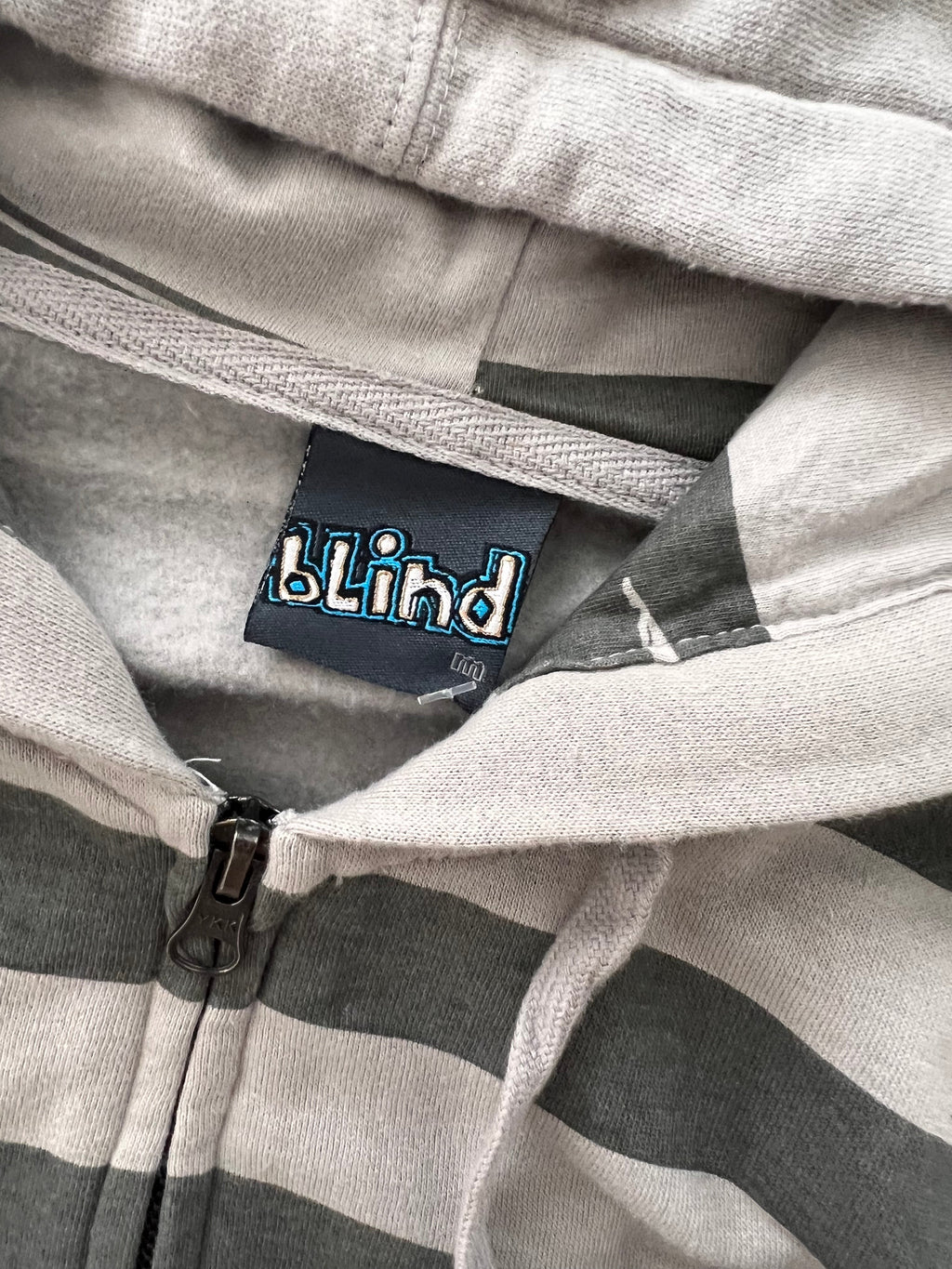 2000’s Blind Zip Sweatshirt (M) *DEADSTOCK