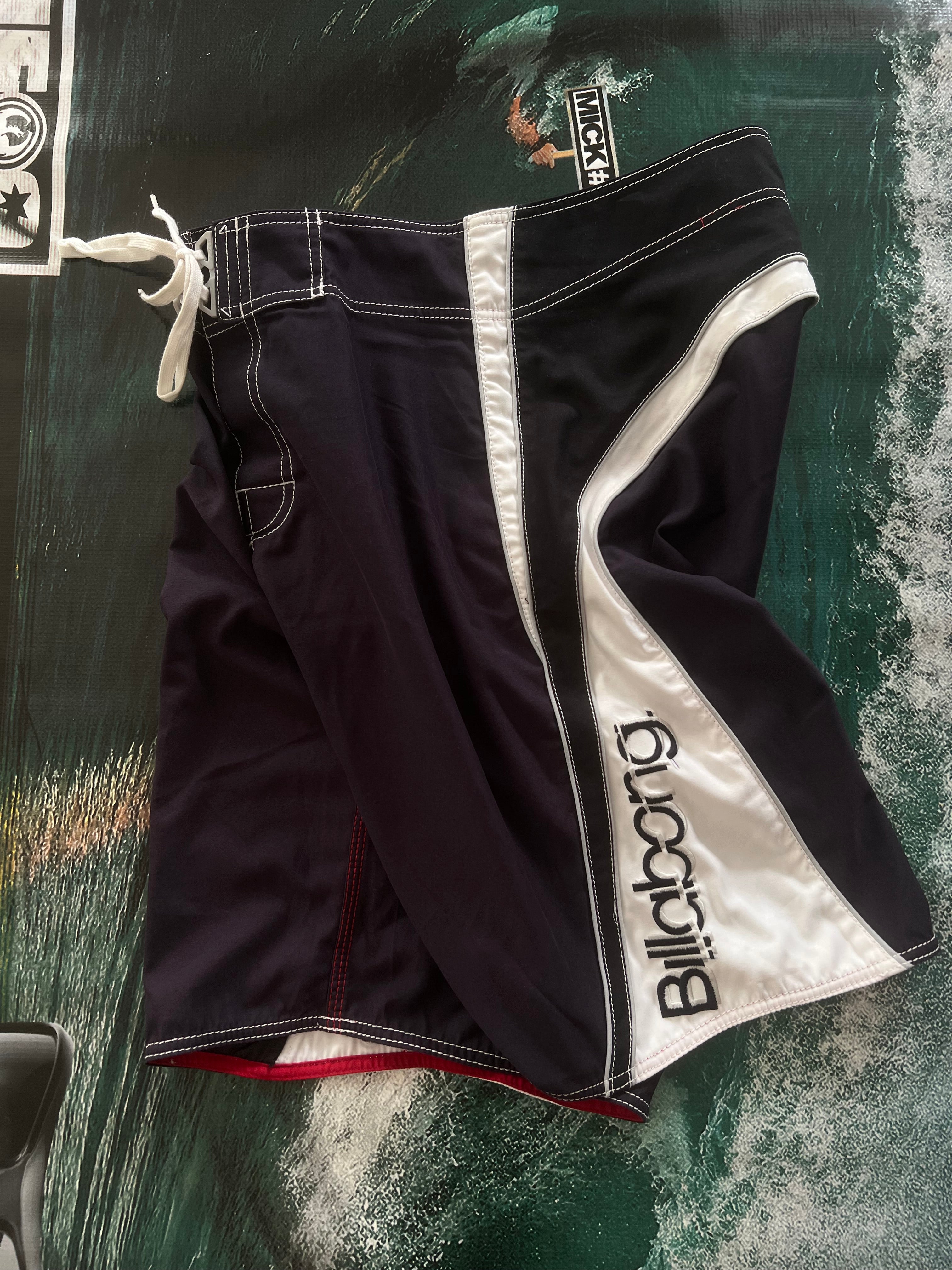 Y2K Billabong "Andy Irons - Kauai Signature Series" Boardshorts (30)