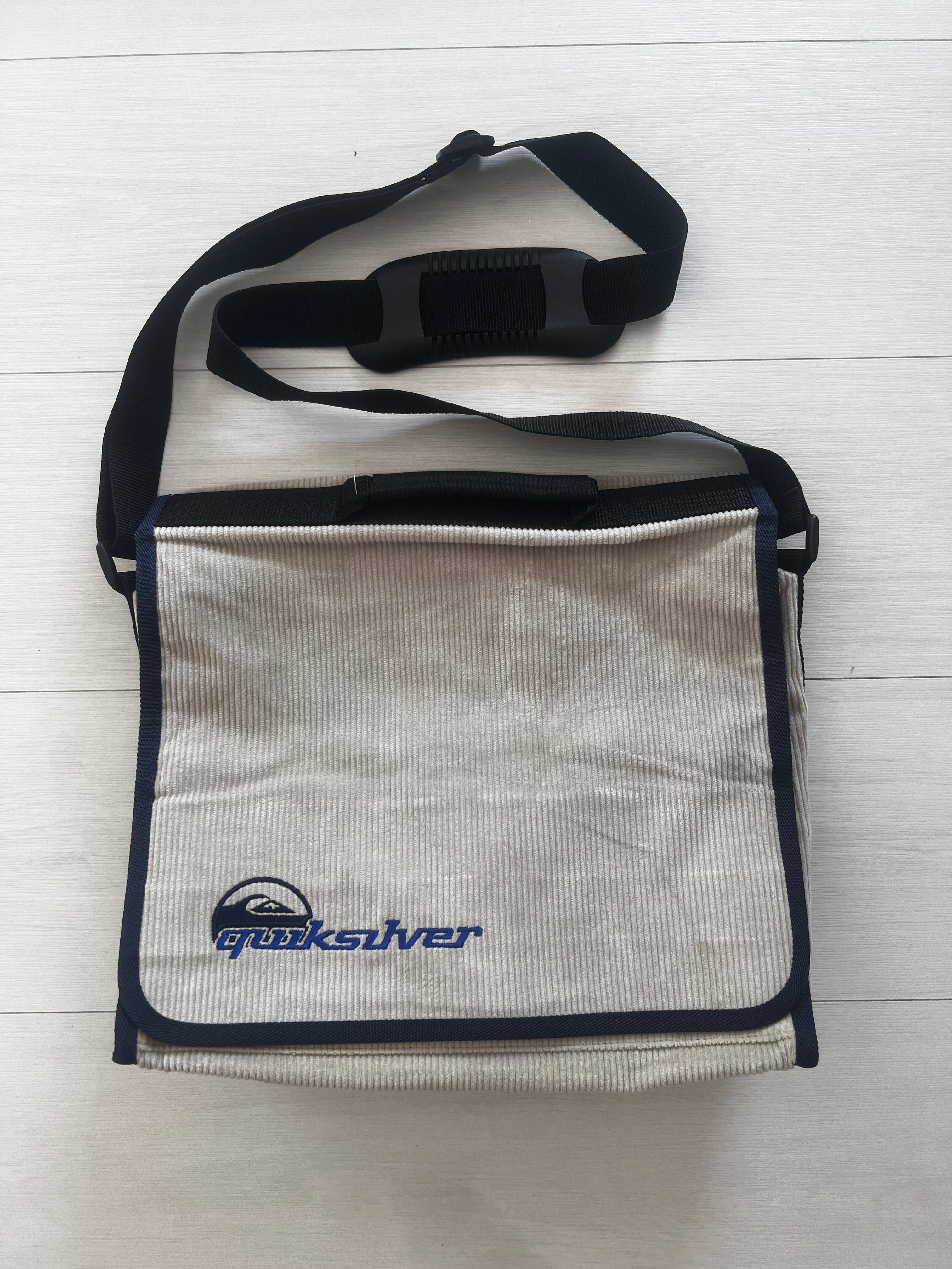 90s Quiksilver vintage corduroy messenger bag — rare surf accessory — Backwash VTG