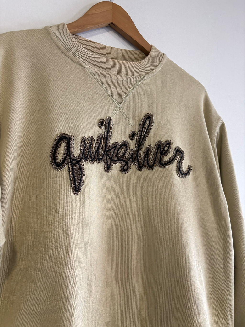 2000’S Quiksilver Crewneck Beige Script Logo (M)