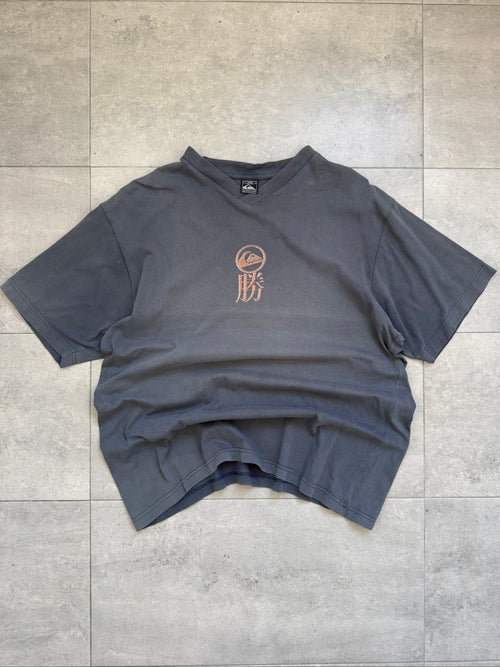 Vintage 90s Quiksilver t-shirt, faded dark grey, size L - front