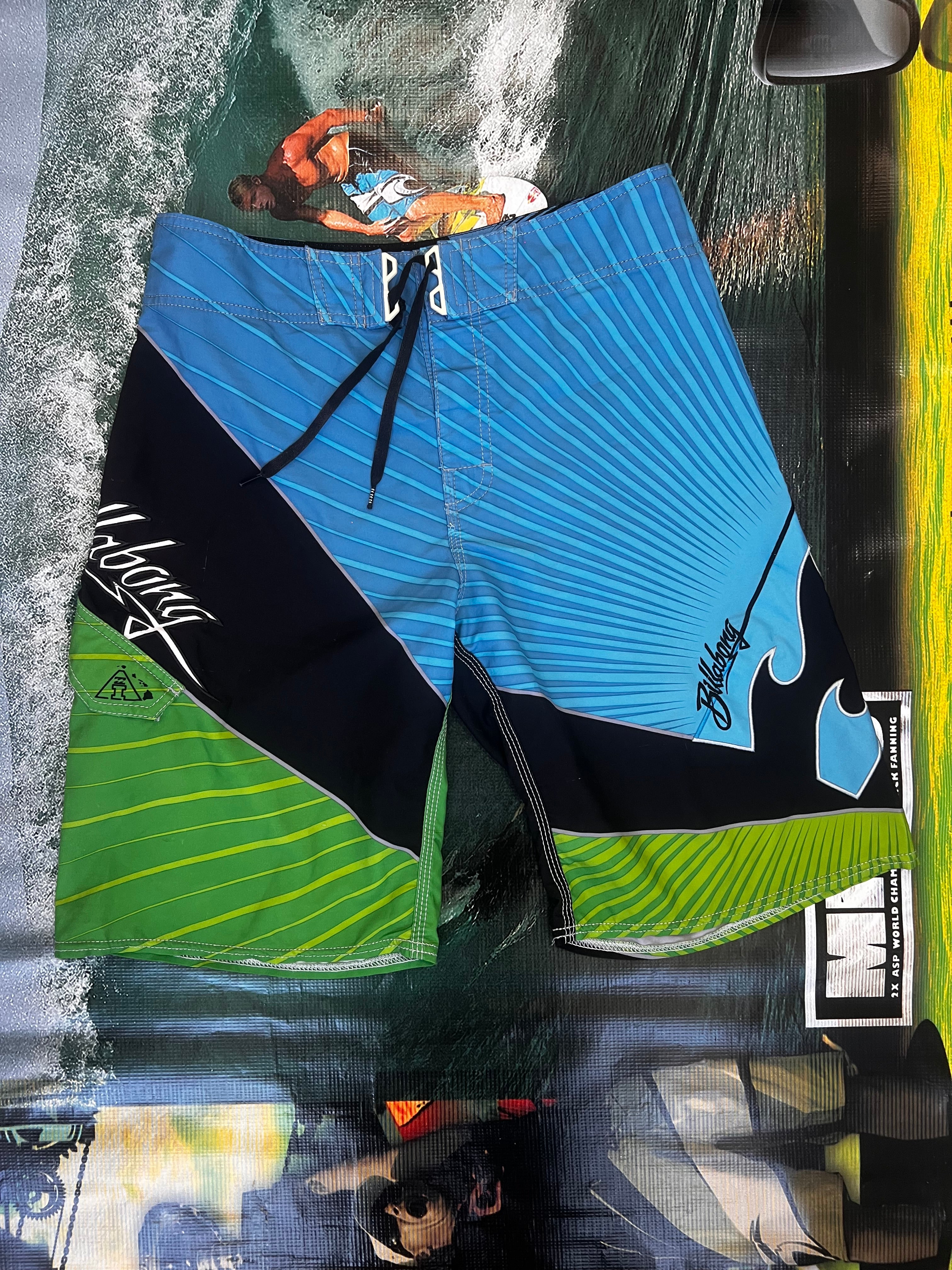 Y2K Billabong Andy Irons - Airlite Quad Stretch Signature Series Boardshorts (31)