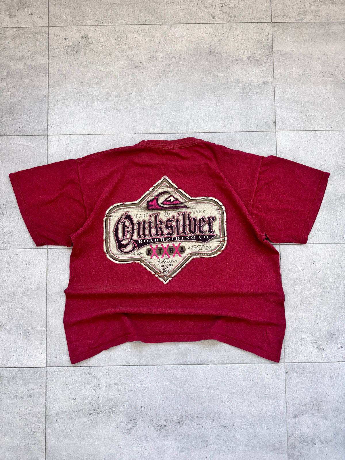 Vintage 90s Quiksilver t-shirt, red, size S - front