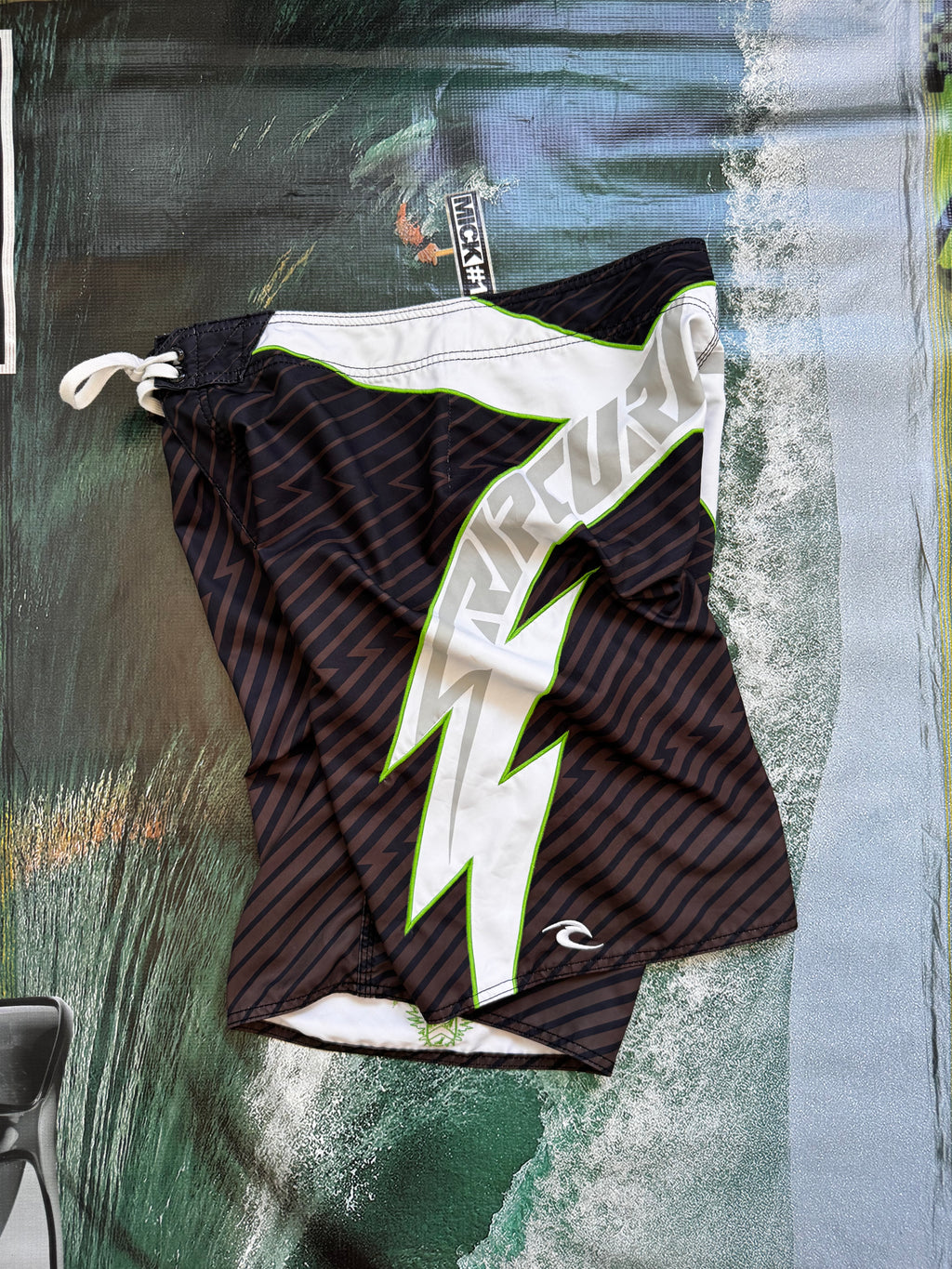Vintage Y2K Rip Curl Mick Fanning signature boardshorts, signature detail