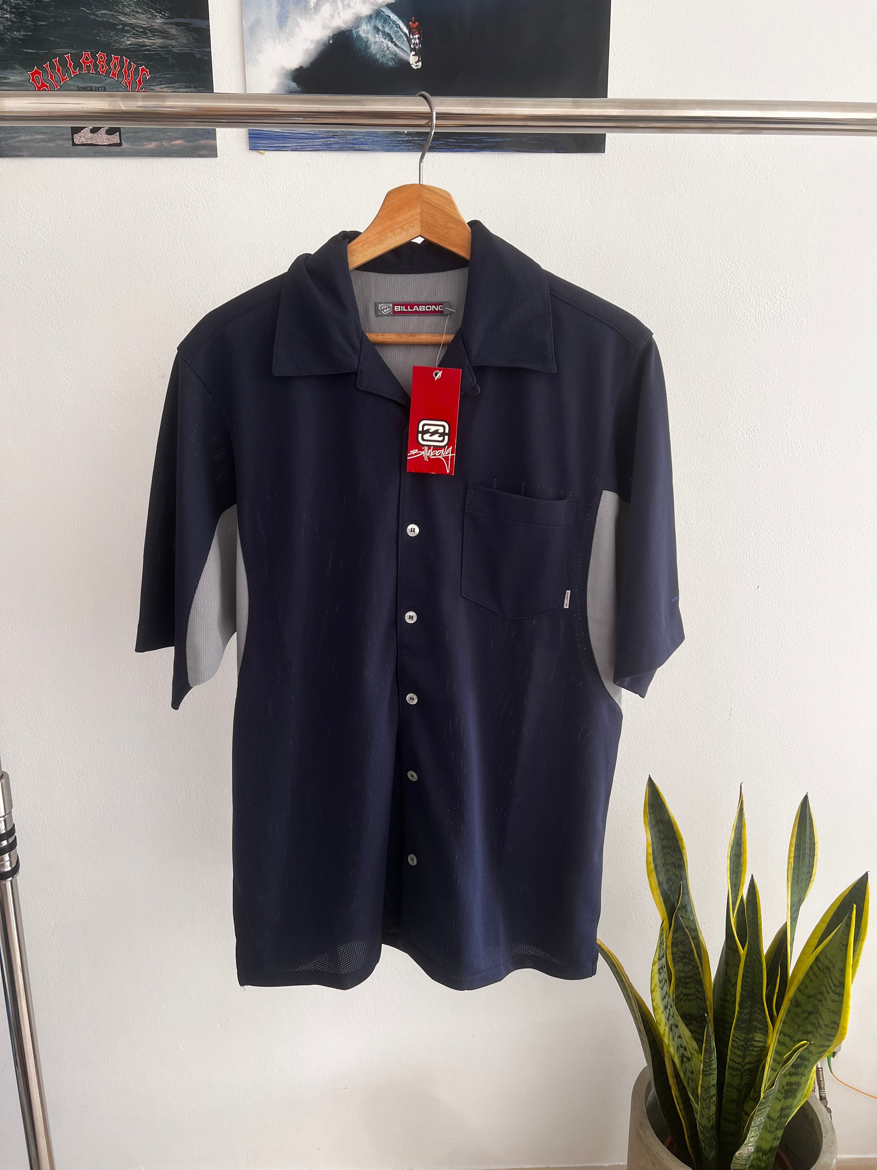 Billabong Y2k Shirt (Size S) *DEADSTOCK