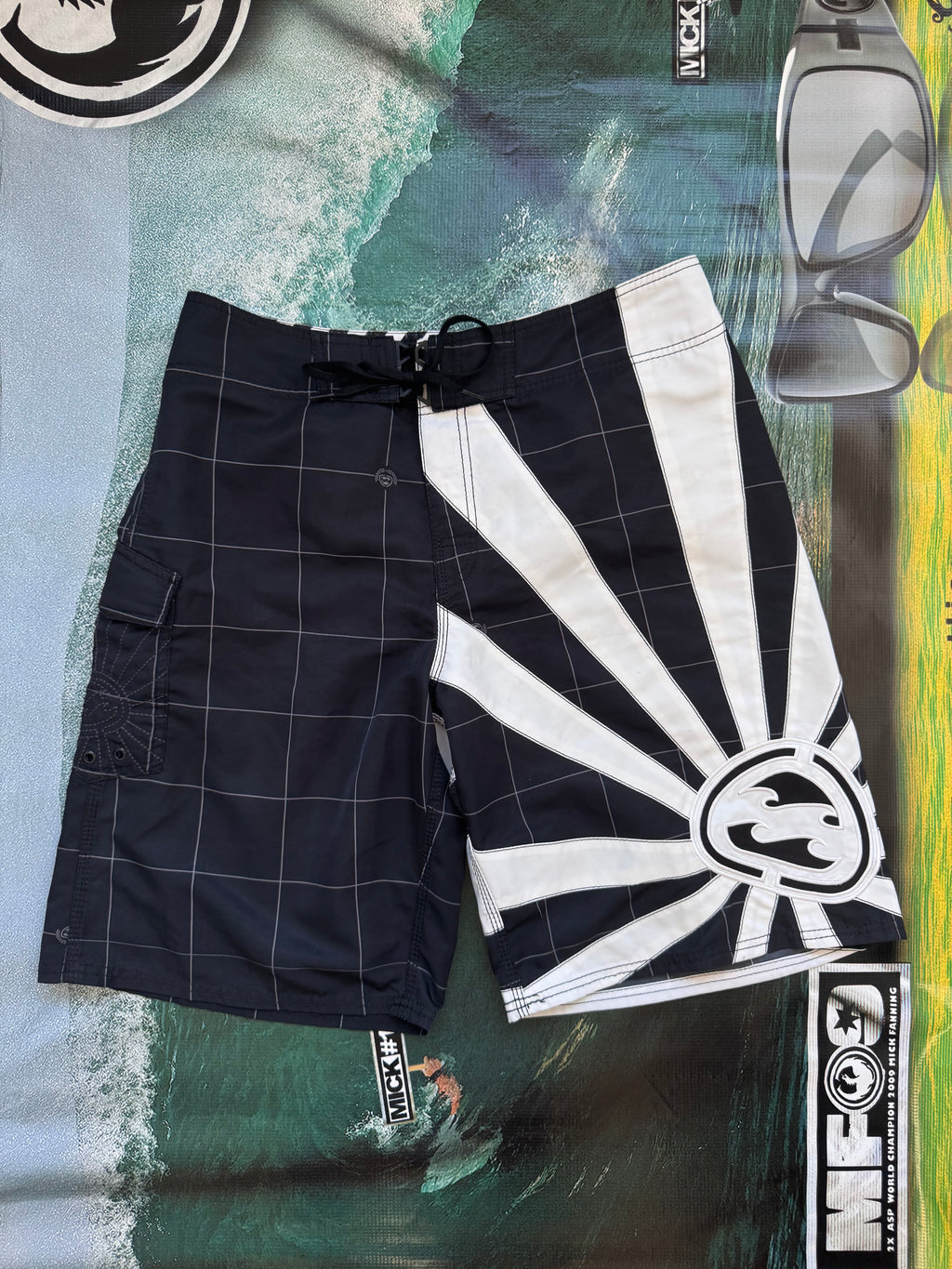 Y2K Andy Irons Rising Sun boardshorts in black and white, size 34, Billabong grail - front view