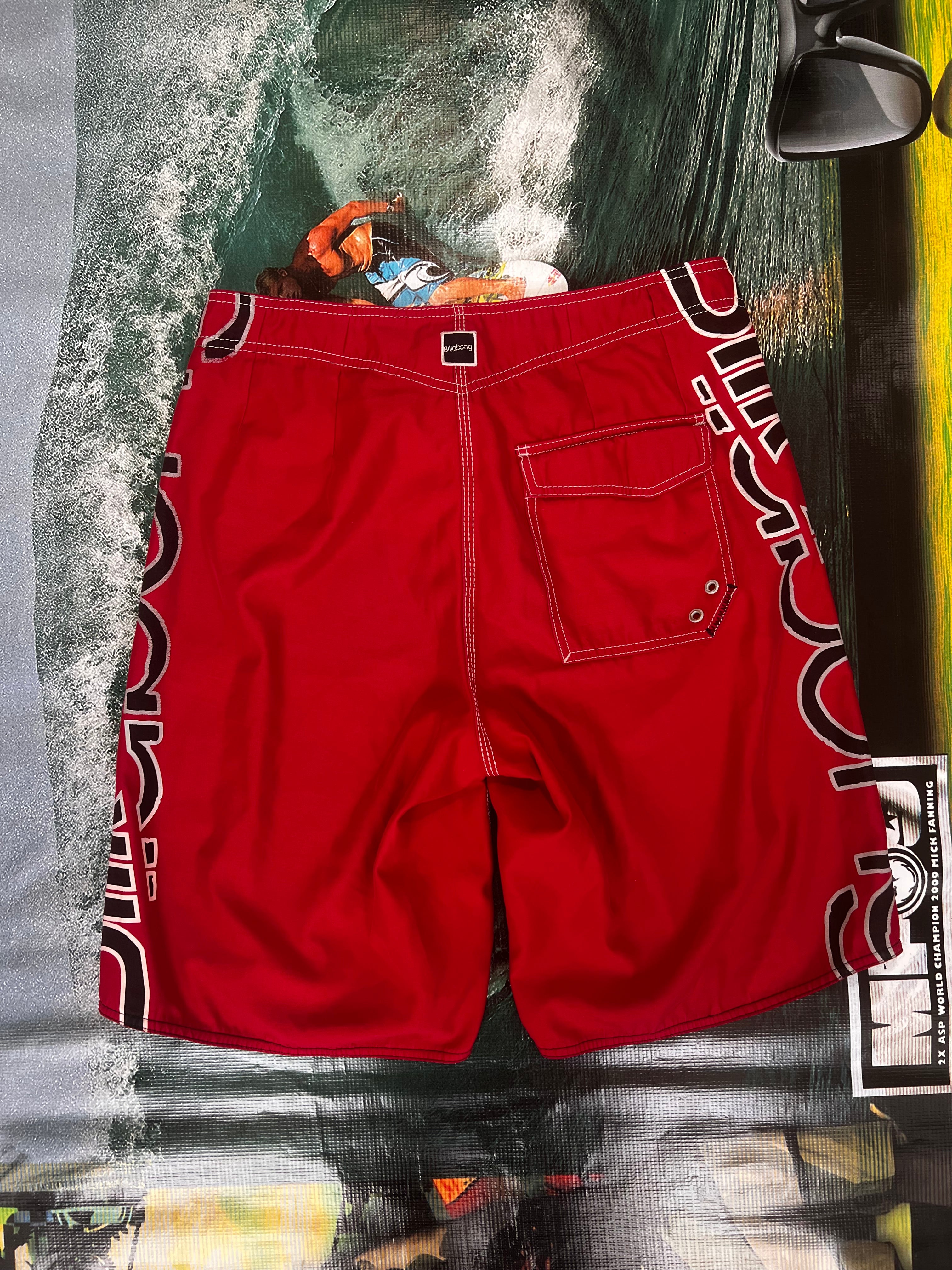 Y2K Billabong Occi Lupo Boadshorts (32)