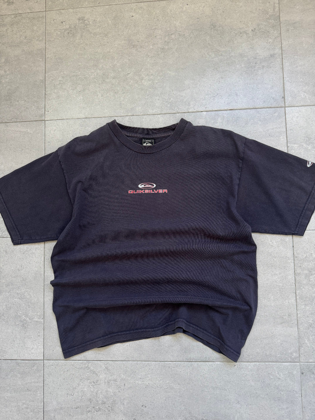 Vintage Y2K Quiksilver t-shirt, dark navy, size S - back