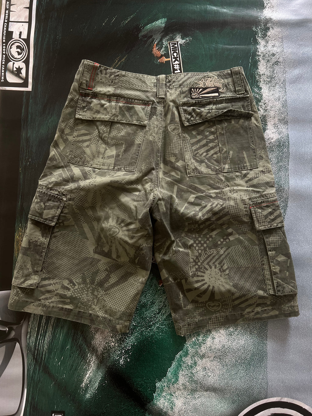 Y2k billabong shorts (30)