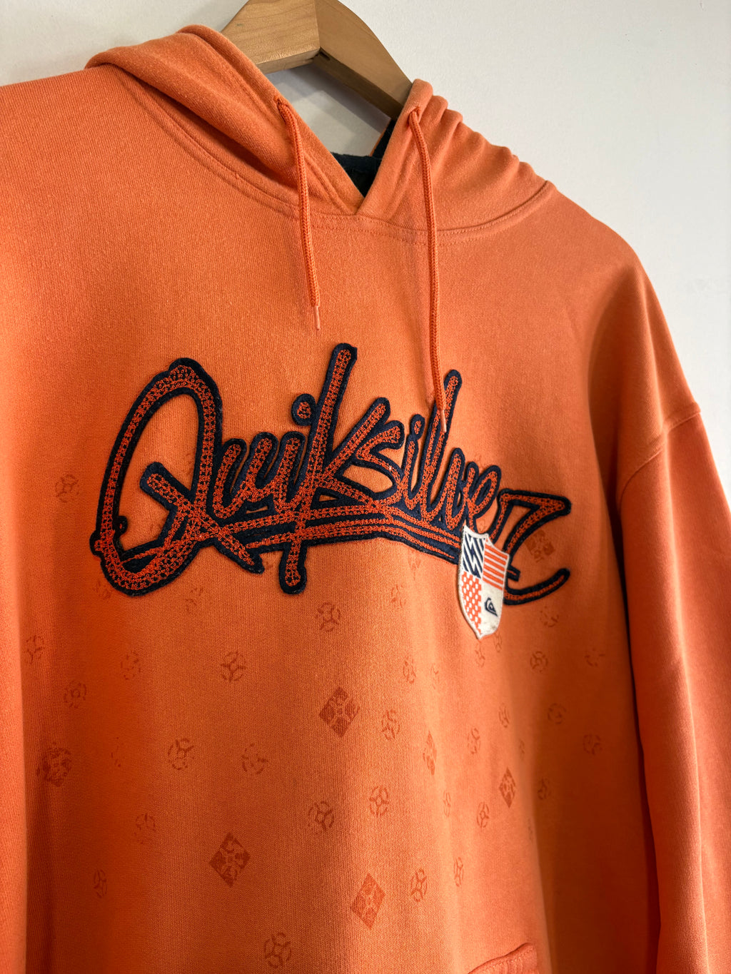 2000’s Quiksilver Orange Hoodie Big Logo Surf Y2K (XL)