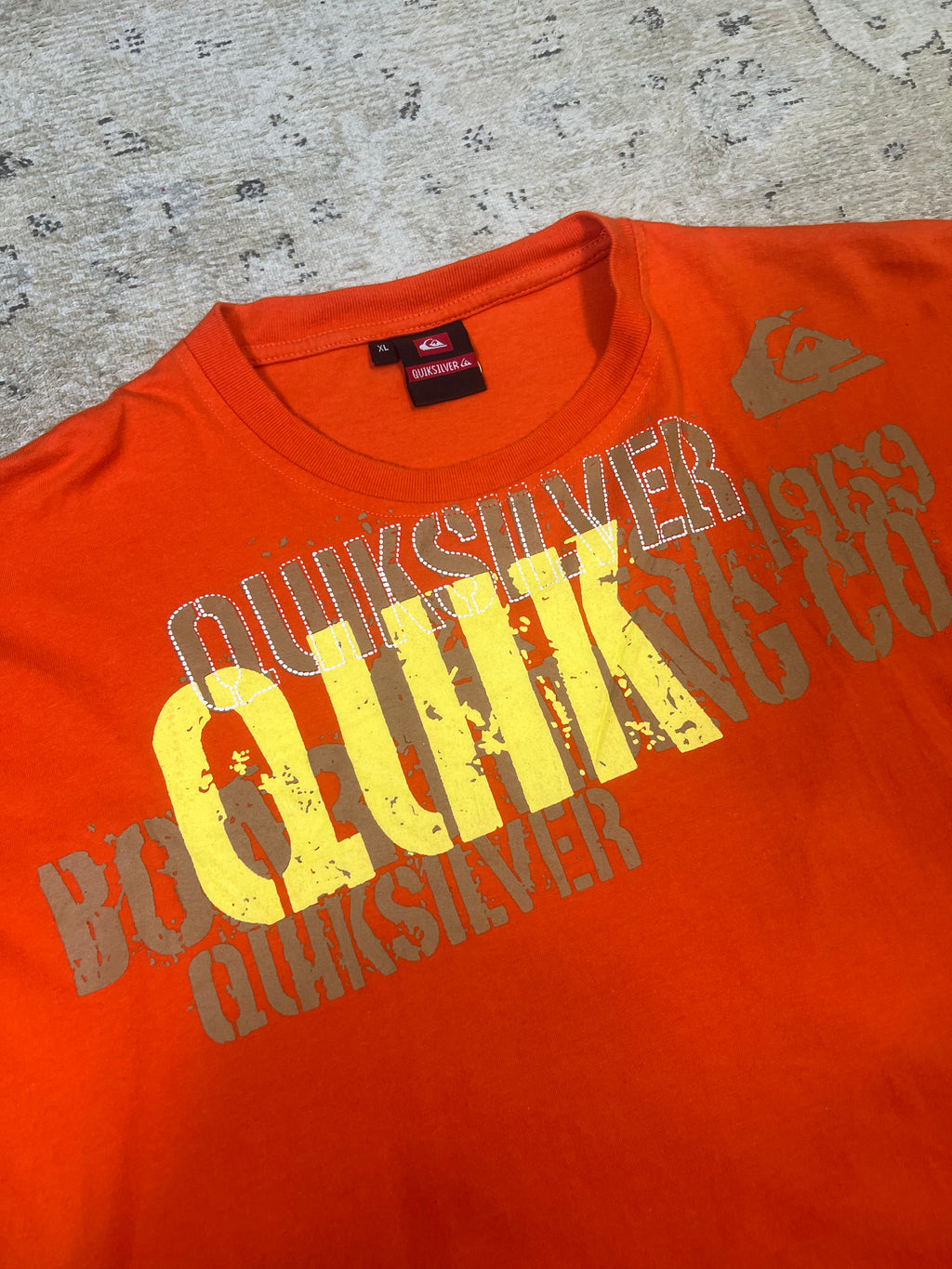 Y2K Quiksilver T-shirt (XL)