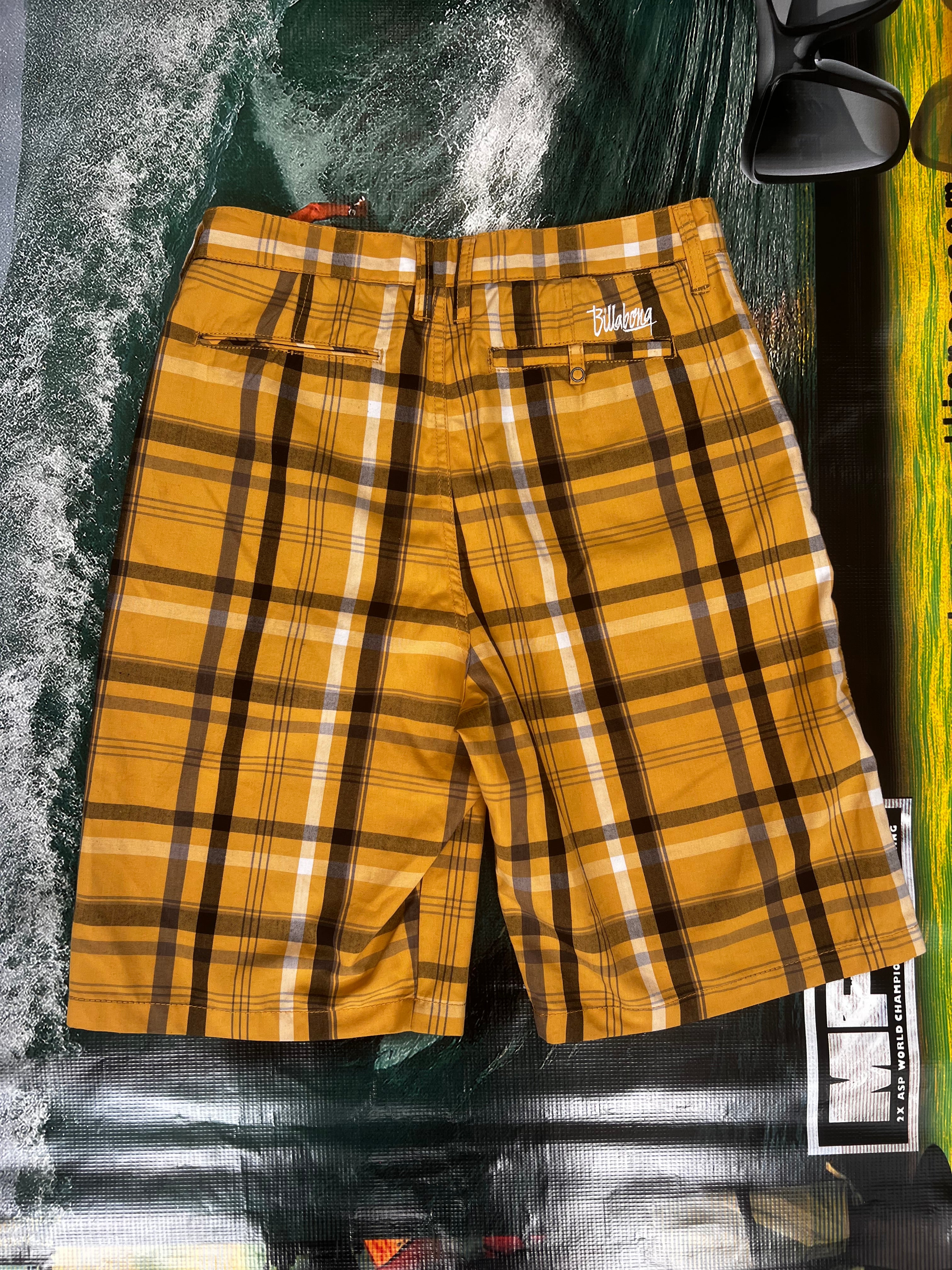 Y2K Billabong Plaid Shorts Yellow Check (30)