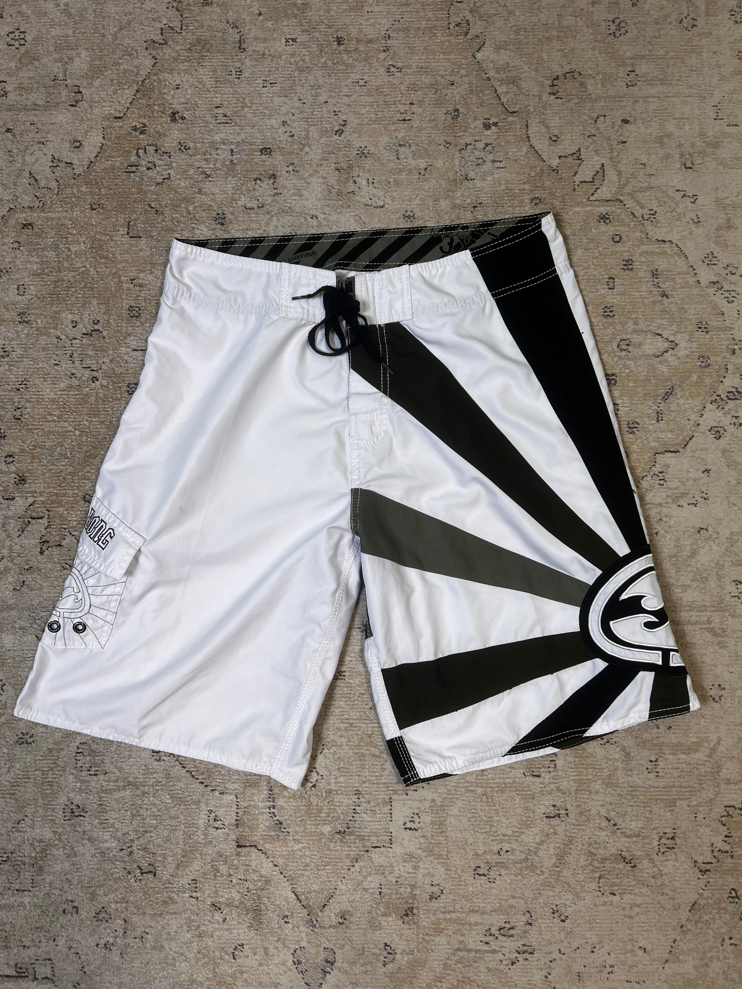 Andy Irons - Rising Sun 3x World Champ Signature Series" Boardshorts (36)