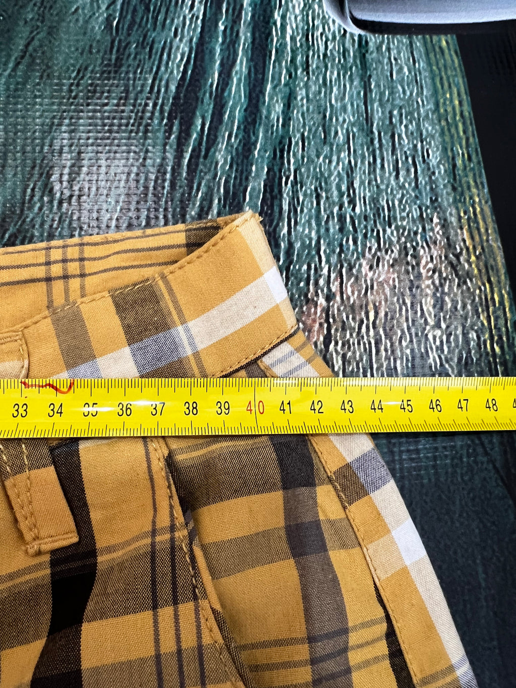 Y2K Billabong Plaid Shorts Yellow Check (30)